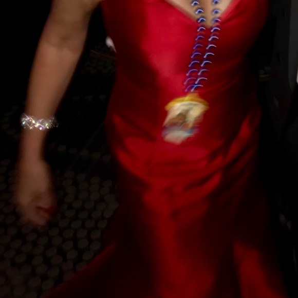 Elegant Prom Red Evening Dress - Picture 4 of 5